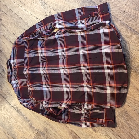 Foundry Plaid flannel shirts, 100% cotton, lot of two, men's LT - Picture 10 of 13